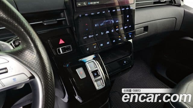 Hyundai Staria 2021 — Şəkil 9/20