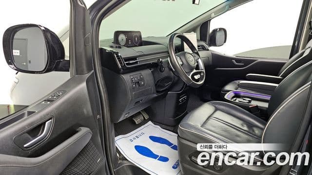 Hyundai Staria 2021 — фото 10 из 20