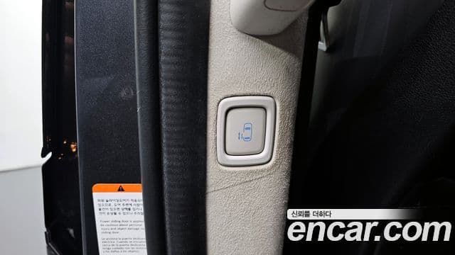 Hyundai Staria 2021 — фото 18 из 20