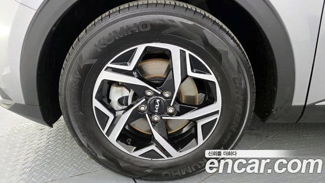 Kia Sportage 2021 — ფოტო 5/20
