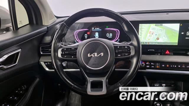 Kia Sportage 2021 — ფოტო 13/20