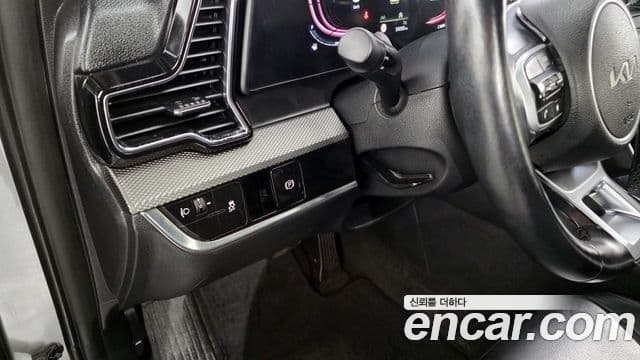 Kia Sportage 2021 — ფოტო 15/20