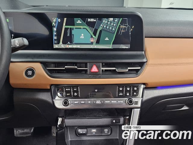 Kia Seltos 2023 — Şəkil 14/20