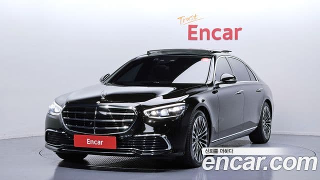 Mercedes-Benz S-Class 2023 — Photo 2/20