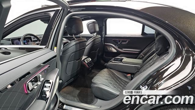 Mercedes-Benz S-Class 2023 — Photo 17/20