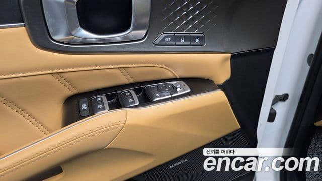 Kia Sorento 2022 — ფოტო 13/20
