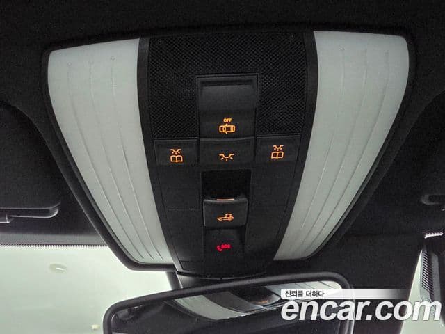 Mercedes-Benz AMG GT 2020 — Photo 10/17