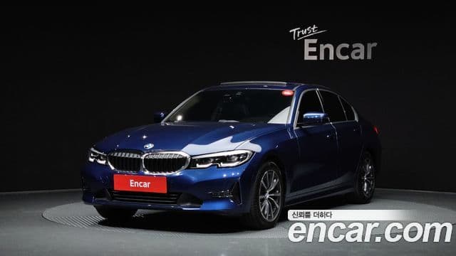 BMW 3 Series 2022 — ფოტო 1/20