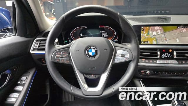 BMW 3 Series 2022 — ფოტო 13/20