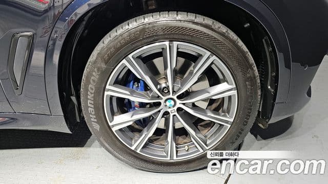 BMW X5 2021 — ფოტო 5/20