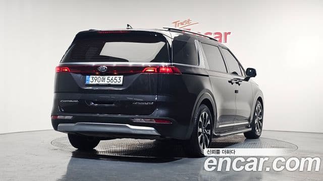 Kia Carnival 2021 — ფოტო 2/20