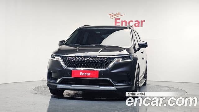 Kia Carnival 2021 — ფოტო 3/20