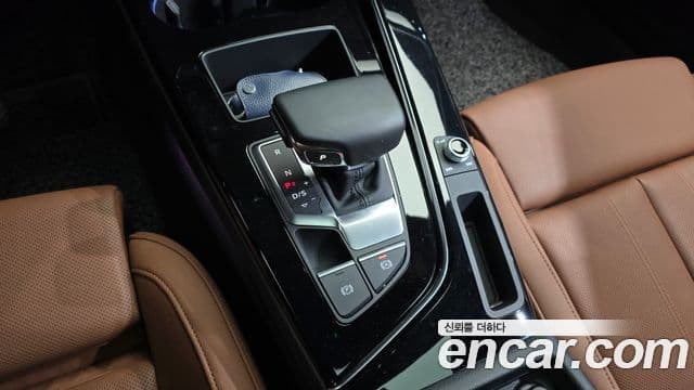 Audi A4 2021 — ფოტო 8/20