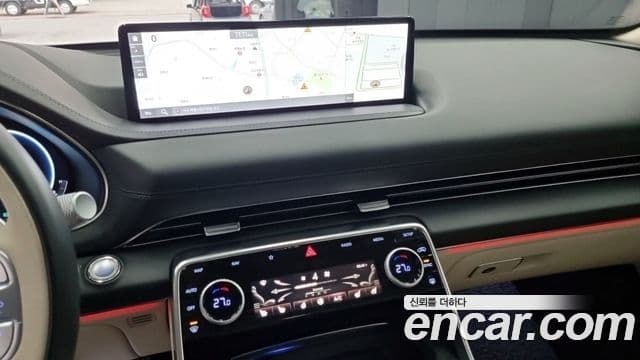 Genesis GV80 2022 — Şəkil 13/18