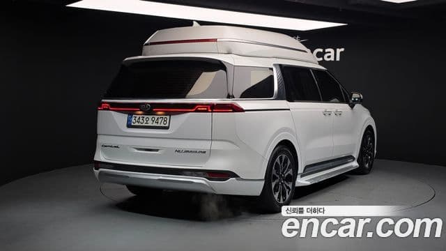 Kia Carnival 2021 — ფოტო 2/20