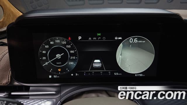Kia Carnival 2021 — ფოტო 8/20