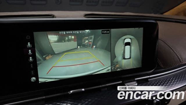 Kia Carnival 2021 — ფოტო 15/20
