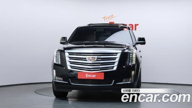 Cadillac Escalade 2018 — ფოტო 3/20