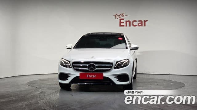 Mercedes-Benz E-Class 2019 — ფოტო 3/20