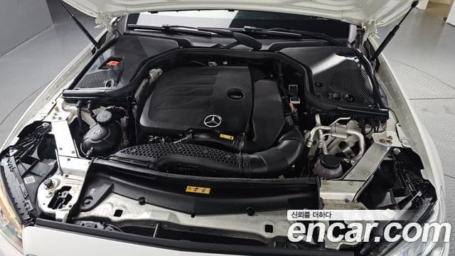 Mercedes-Benz E-Class 2019 — ფოტო 6/20