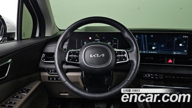 Kia Carnival 2024 — фото 14 из 20