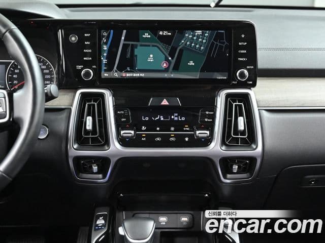 Kia Sorento 2023 — фото 14 из 20