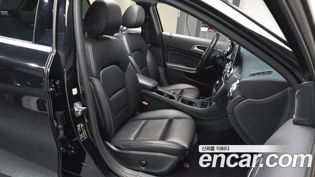 Mercedes-Benz GLA-Class 2019 — ფოტო 10/20