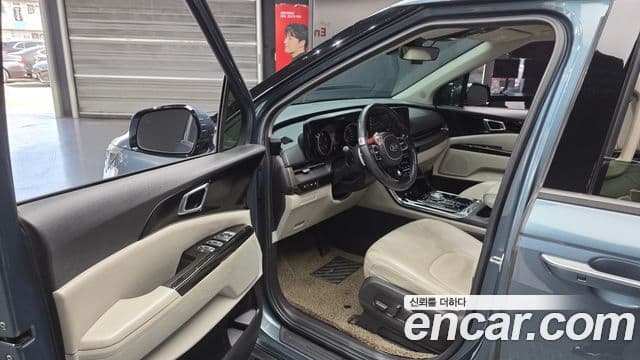 Kia Carnival 2021 — Şəkil 11/20