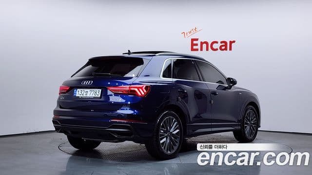 Audi Q3 2024 — Фото 1/20