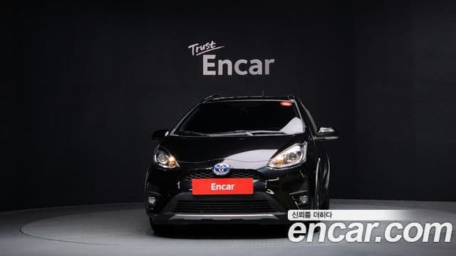 Toyota Prius C 2020 — Şəkil 9/20