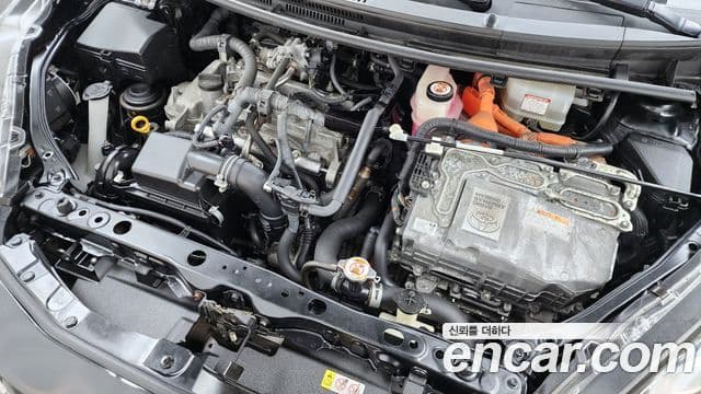 Toyota Prius C 2020 — Şəkil 7/20