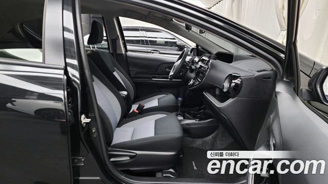 Toyota Prius C 2020 — Şəkil 5/20