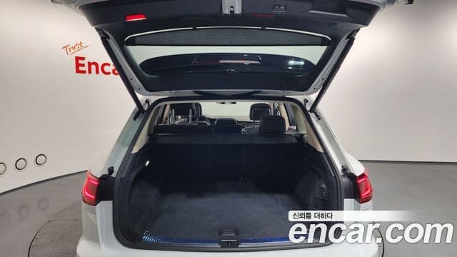 Volkswagen Touareg 2023 — Şəkil 20/20