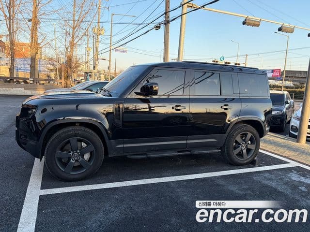 Land Rover Defender 2023 — ფოტო 2/19