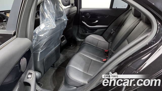 Mercedes-Benz C-Class 2018 — ფოტო 12/20