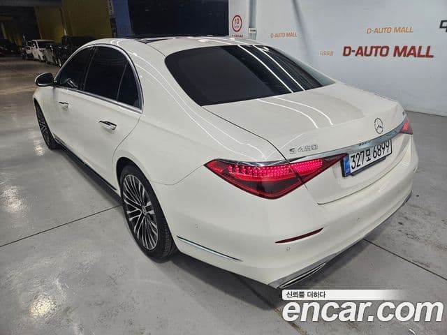 Mercedes-Benz S-Class 2022 — Photo 9/20