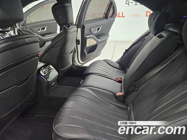Mercedes-Benz S-Class 2022 — Photo 5/20