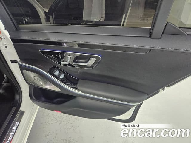 Mercedes-Benz S-Class 2022 — Photo 2/20