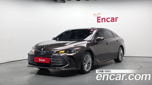 Toyota Avalon 2019 — Фото 9/20