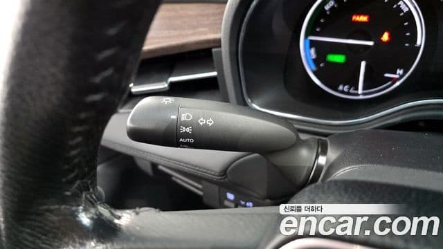 Toyota Avalon 2019 — Фото 19/20