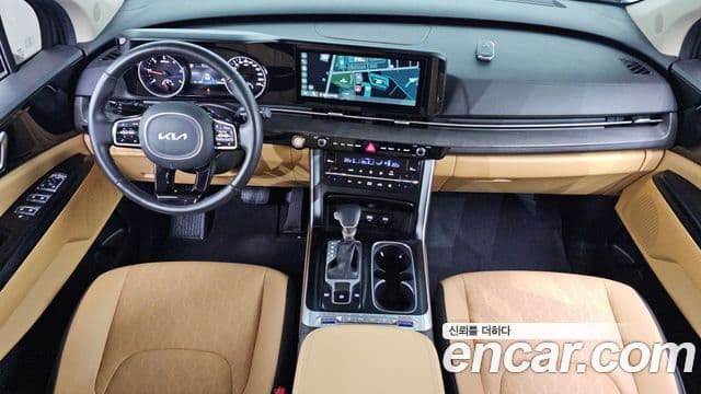 Kia Carnival 2023 — Şəkil 7/20