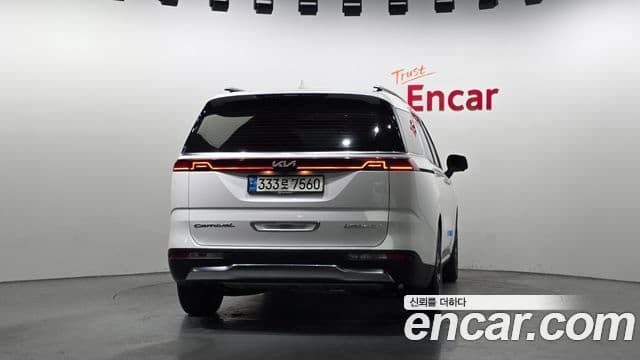 Kia Carnival 2020 — ფოტო 4/20