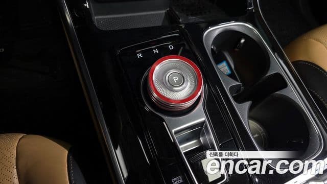 Kia Carnival 2020 — ფოტო 9/20