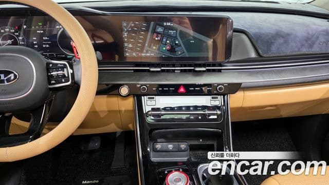 Kia Carnival 2020 — ფოტო 19/20