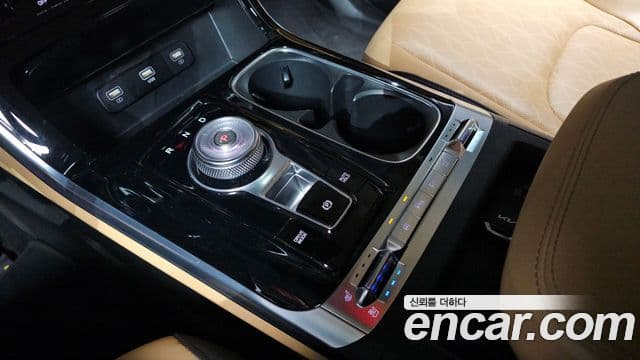 Kia Carnival 2023 — Фото 9/20