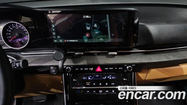 Kia Carnival 2023 — Фото 12/20