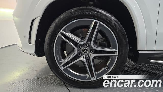 Mercedes-Benz GLS-Class 2022 — Фото 5/20