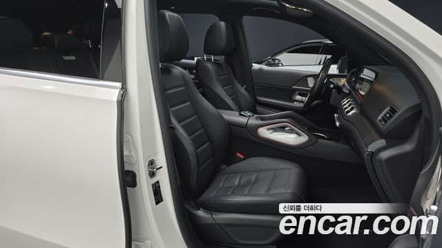 Mercedes-Benz GLS-Class 2022 — Фото 10/20