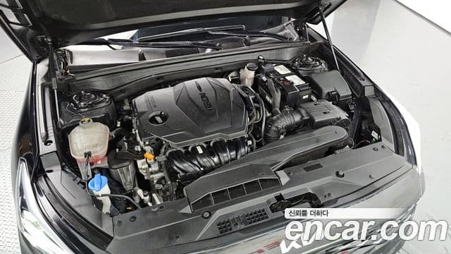 Kia K8 2021 — ფოტო 5/20