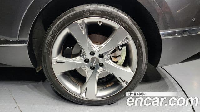 Genesis GV80 2020 — ფოტო 4/20